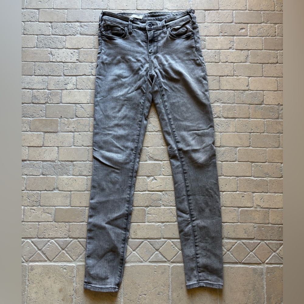 Anthropologie PILCRO light grey skinny jeans